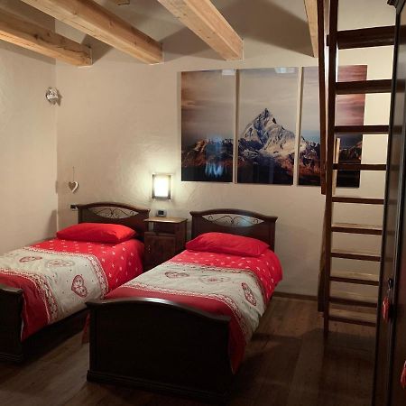 Aymavilles La Maison De Deni מראה חיצוני תמונה