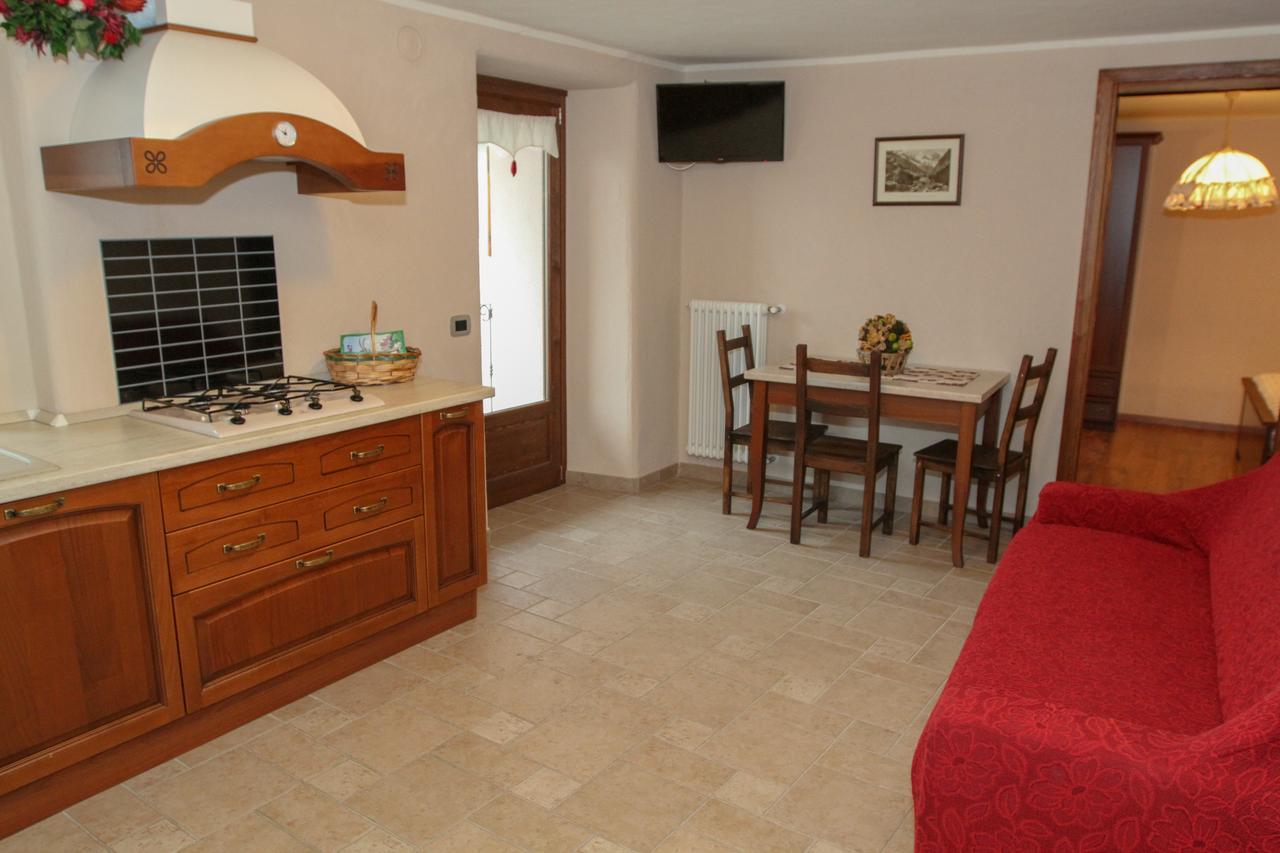 Aymavilles La Maison De Deni מראה חיצוני תמונה