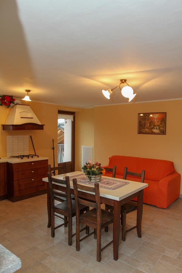 Aymavilles La Maison De Deni מראה חיצוני תמונה