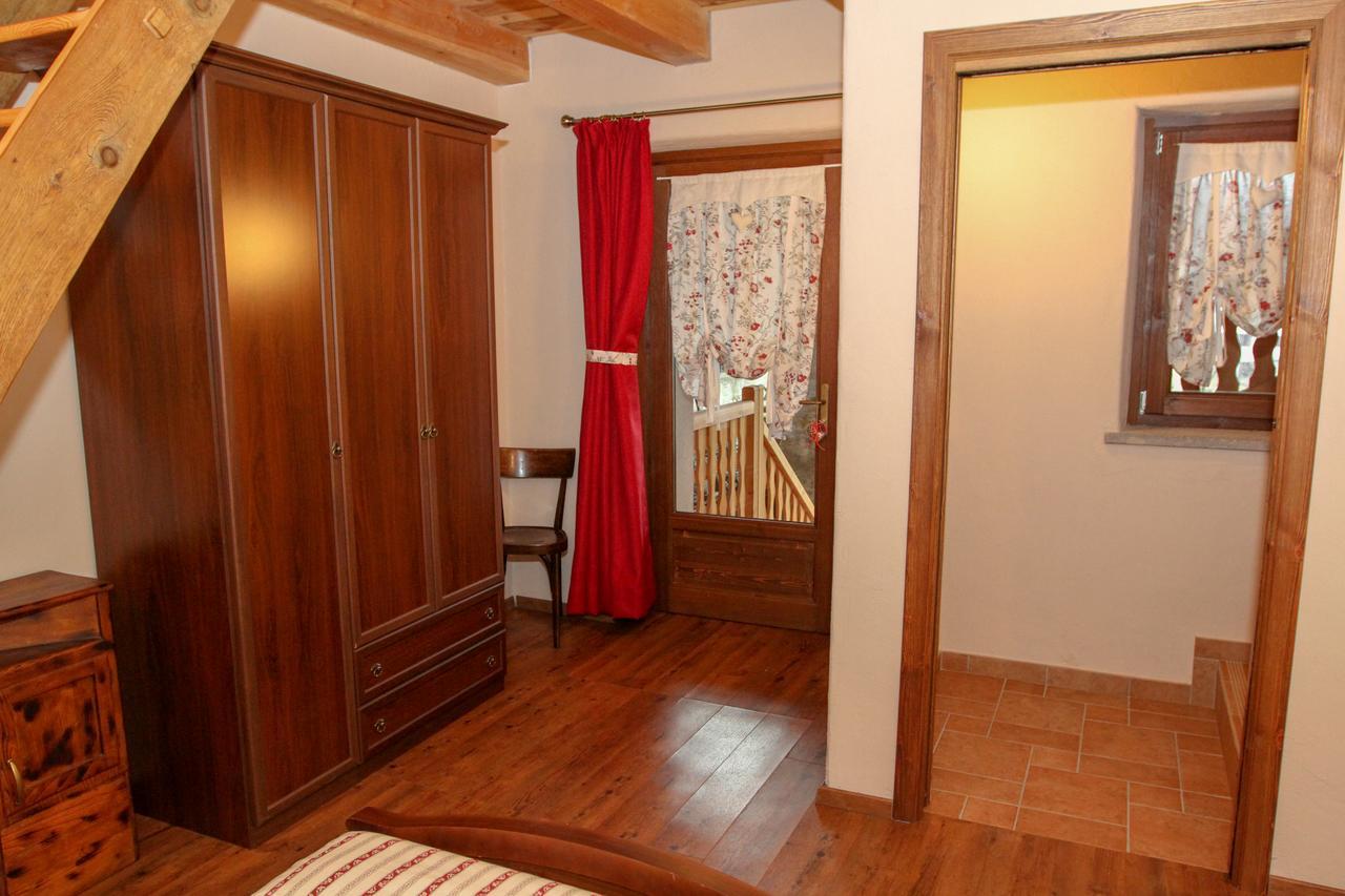 Aymavilles La Maison De Deni מראה חיצוני תמונה
